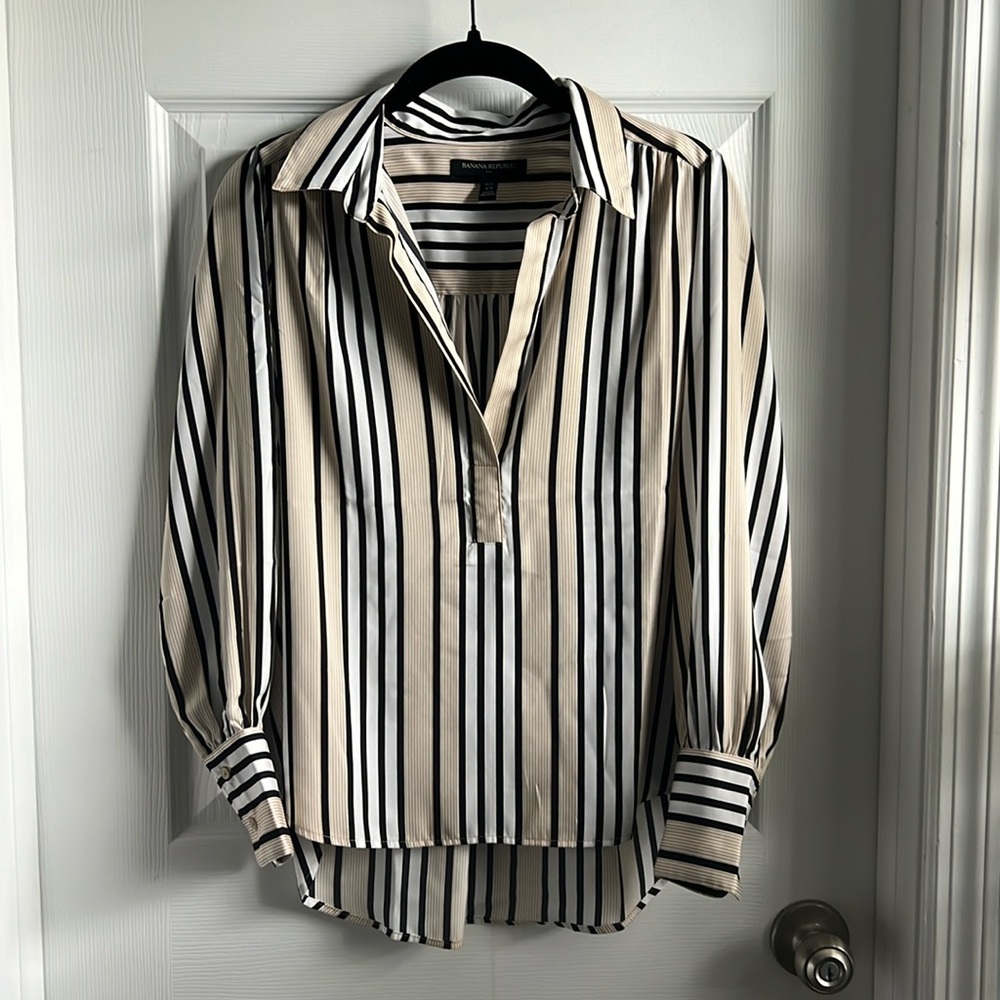 Banana Republic Silky Collar Blouse